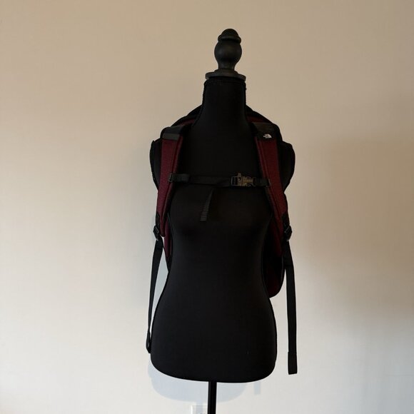 The North Face Vault Backpack Deep Garnet Red Splinter/Black Outdoor Travel - Picture 7 of 16